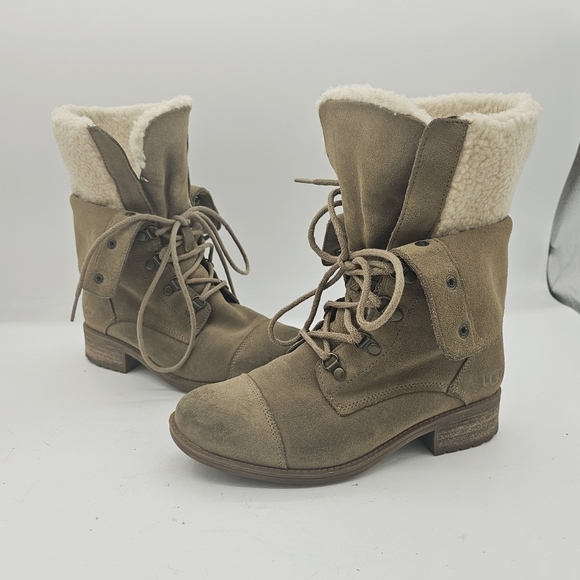 Ugg Gradin Womens Tan Suede Leather Lace Up Round Toe Stacked Heel Boots Size 8 - Picture 2 of 12